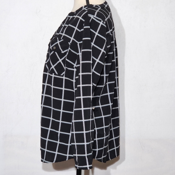 Notations Black and White Checkered Long Sleeve Button Front Blouse, Medium - Picture 5 of 12